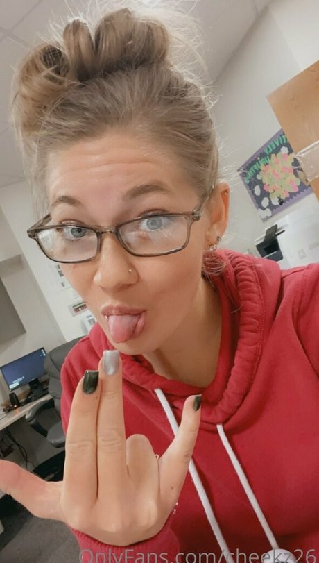 cheekz26 onlyfans for free