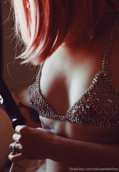 oliviawildinfree onlyfans photos