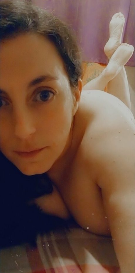 Piella Bakewell onlyfans nude leaked