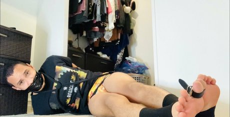 amateur swinger onlyfans free xxx frame