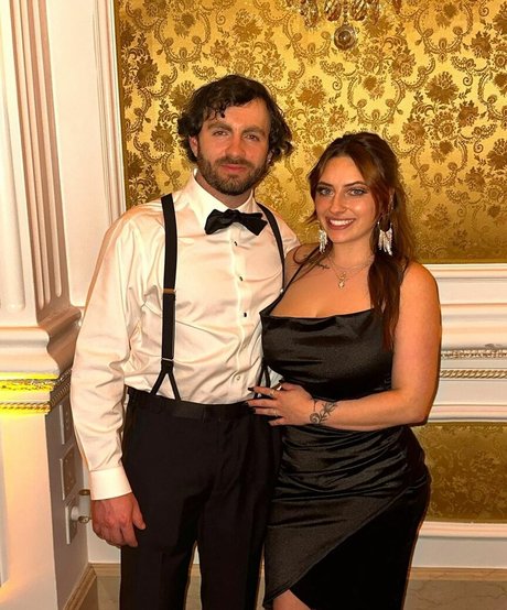 naked yoga onlyfans free snapshot