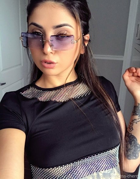 prrincess cherry nude only fans