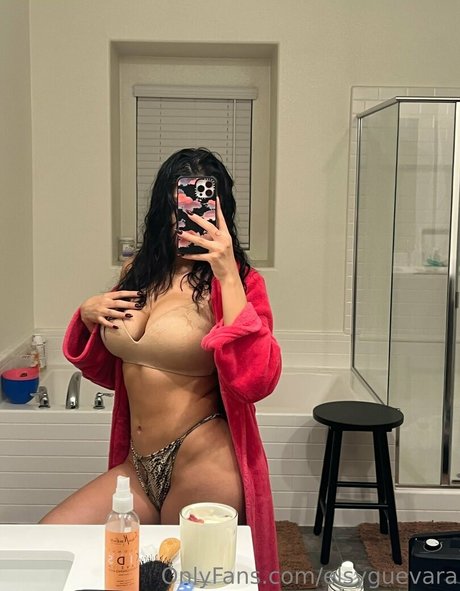 elsyguevara onlyfans leak nude