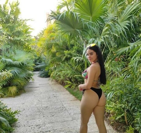 mmmariangel onlyfans striptease