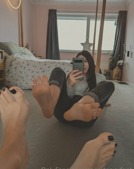 secretsexyfeet onlyfans nude content