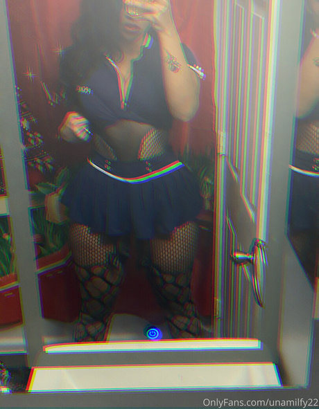 unamilfy22 onlyfans leaks.