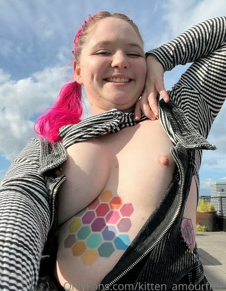 kitten amourfree pics onlyfans