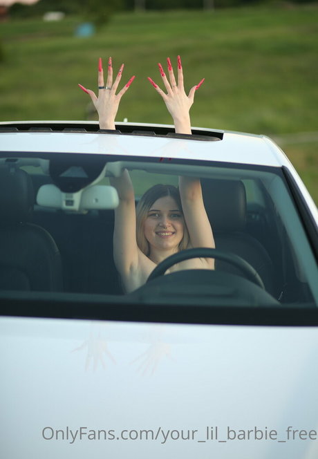 your lil barbie free onlyfans model