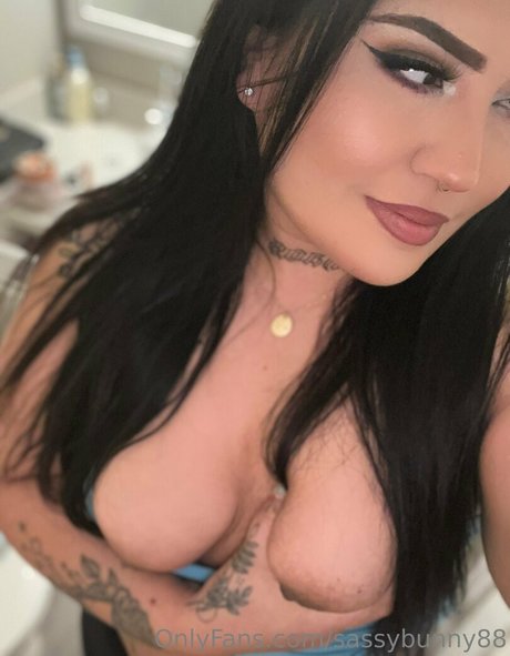 sassybunny88 onlyfans nudes leaked