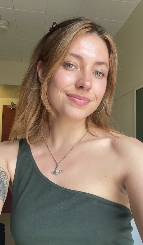 Misscelestereed U onlyfans nude photos