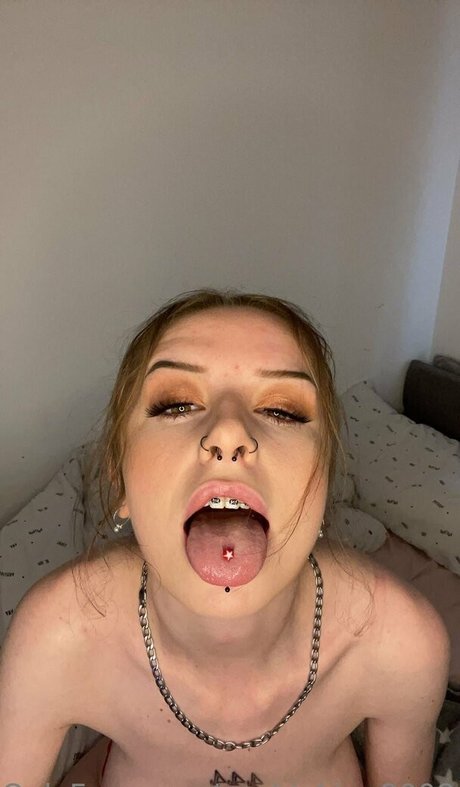 sophieking8008 nude leak onlyfans