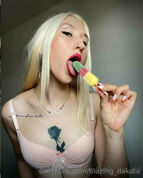 blazing dakota nude onlyfans