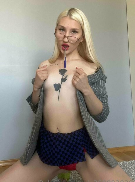 blazing dakota only fans porn