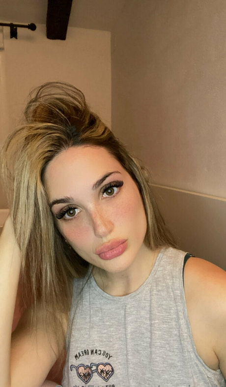 anniemif onlyfans nude content