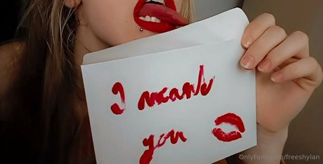 freeshylan onlyfans model photo