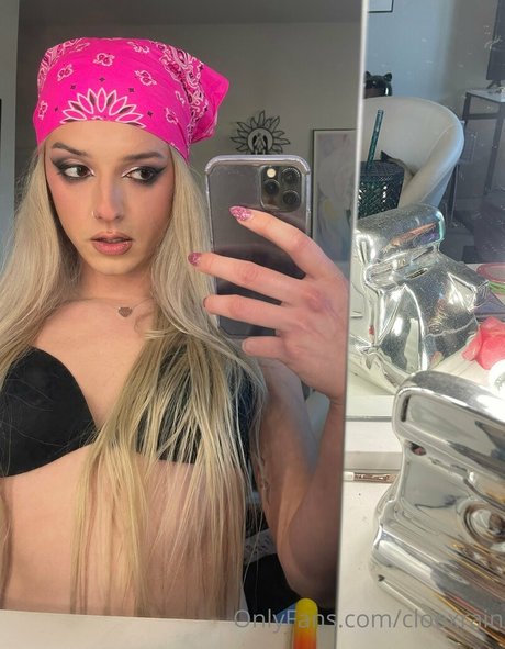 cloexrain onlyfans content type