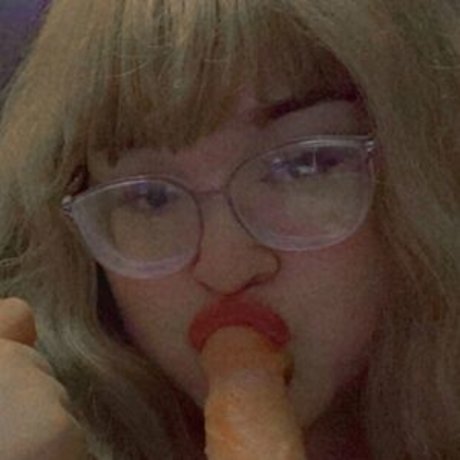 lovergirllynn free onlyfans