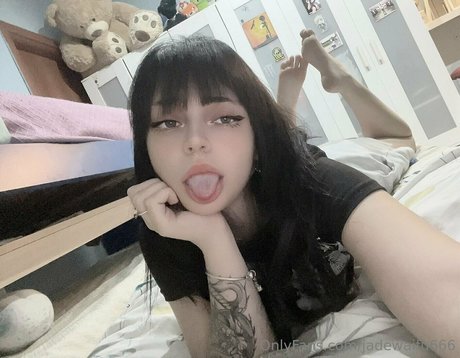 jadewaifu666 leaked nudes onlyfans