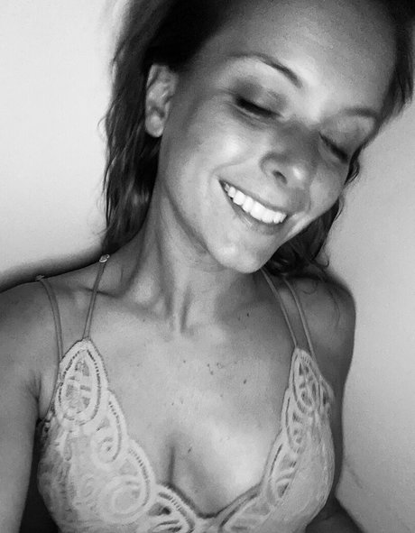 mademamamad onlyfans leaked naked