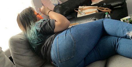 chloeyblack onlyfans leak ass