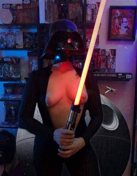 hollygraphix onlyfans strip