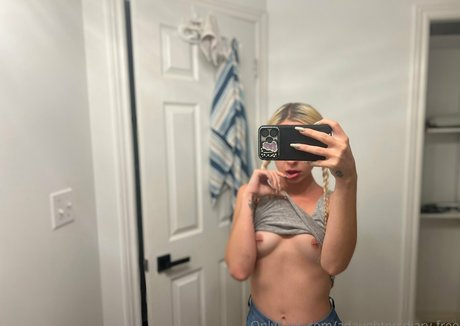 beautiful big boobs onlyfans top print