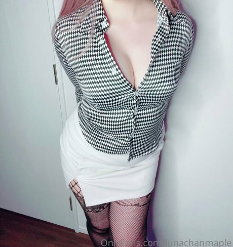 lunachanmaple  candids