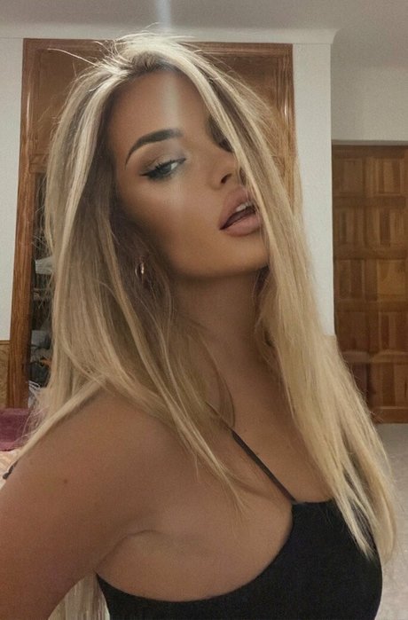 big tits nude onlyfans nice frame