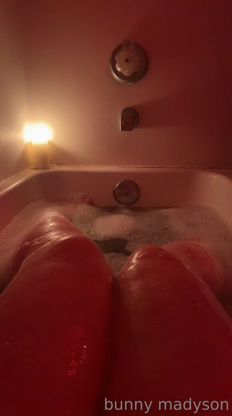 bunnymadysonxxx onlyfans ass