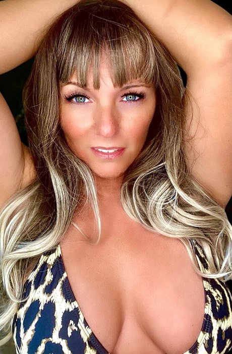 realelizajayne boobs onlyfans