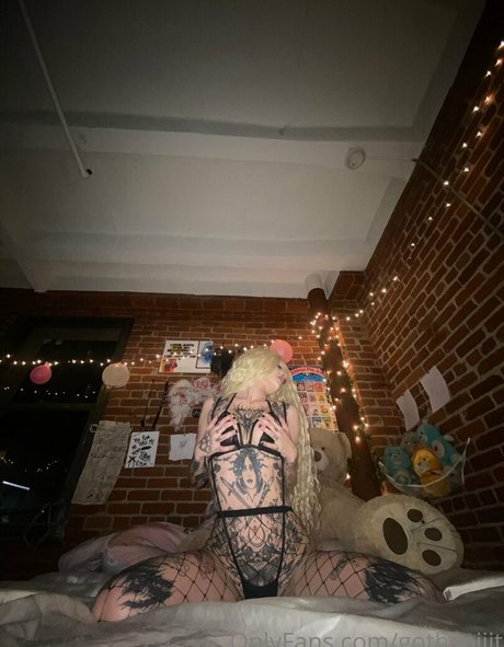 gothspiiit on onlyfans