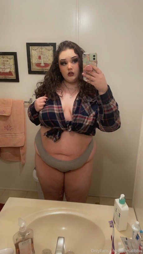 asian piercing onlyfans nice snapshot