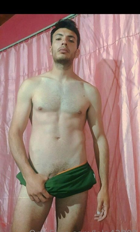 lola42000 only fans pics