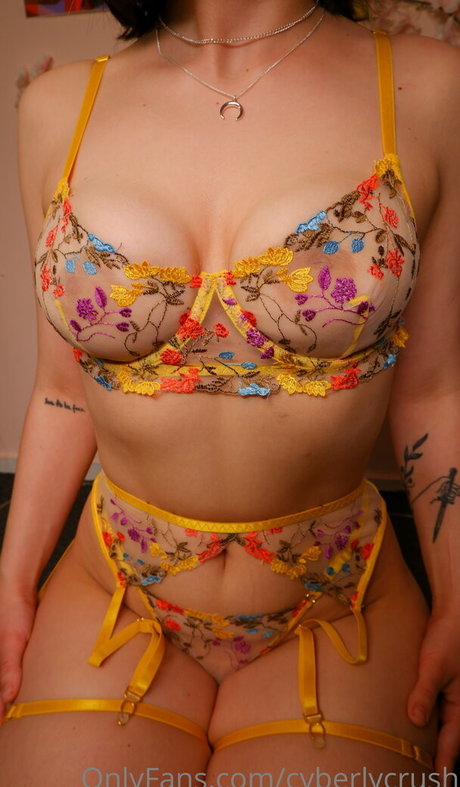 italian milf onlyfans free shots