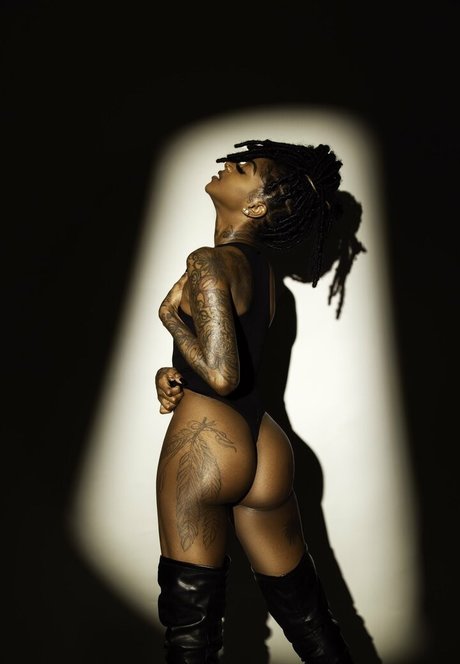 Zaria Linton only fans leaks