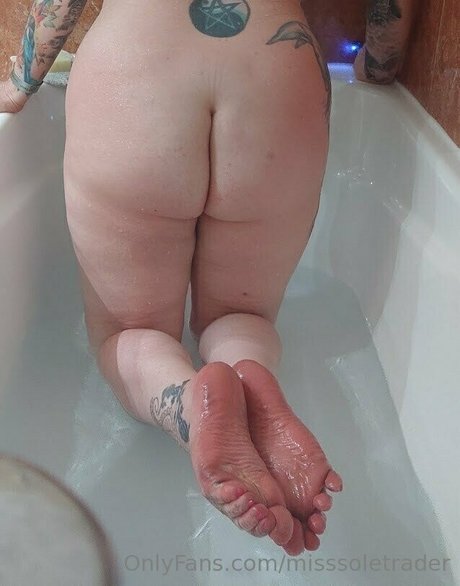 misssoletrader onlyfans desnuda