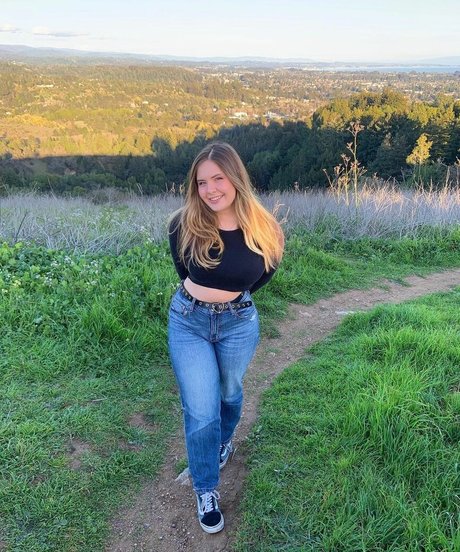 Haley E onlyfans post