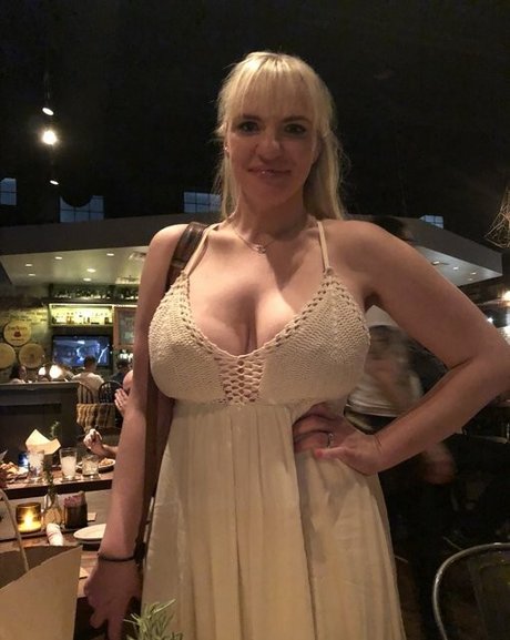 Tori Hendricz onlyfans leaked nudes