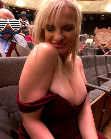 Tori Hendricz nude onlyfans leak