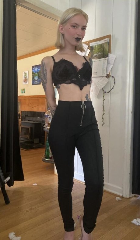 violets cabaret onlyfans leaks porn