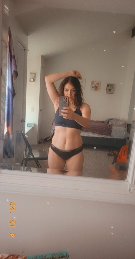 brunette beauty86 tits onlyfans