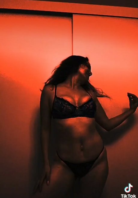 brunette beauty86 fans only