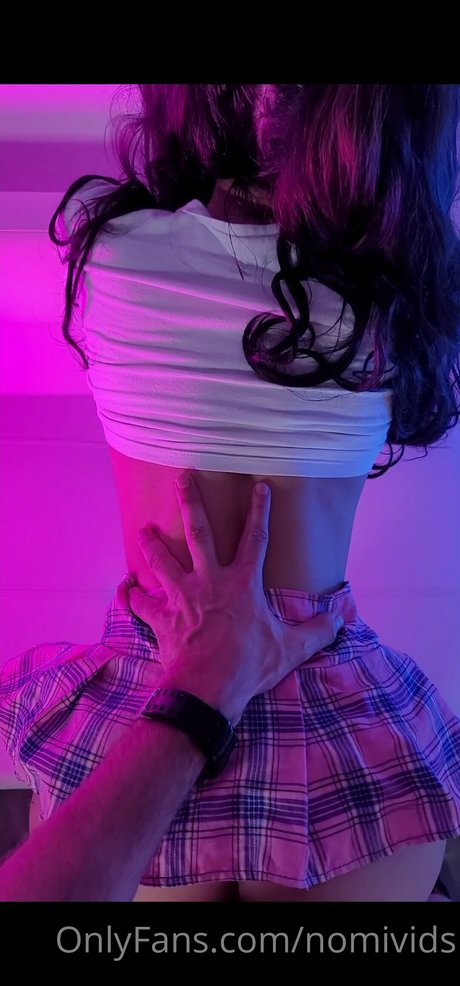 nomicakes nude on onlyfans