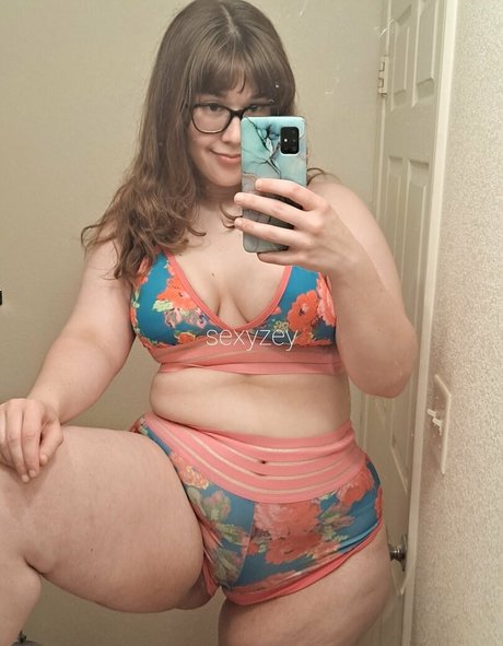 sexyzeyvip onlyfans leams