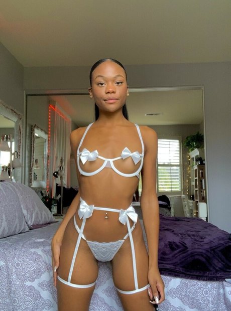 karliebaby k onlyfans nudes leaked