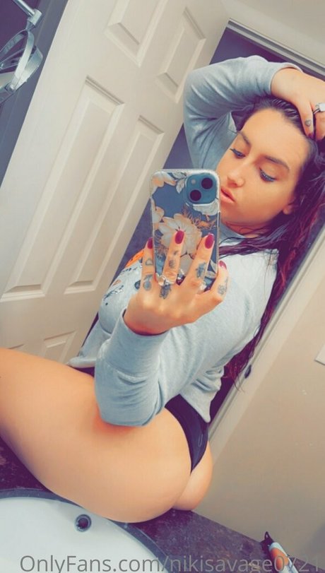 Nikisavage0721 onlyfans photos