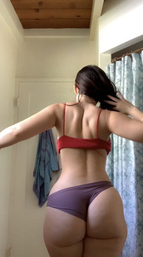 Hershikiss on onlyfans