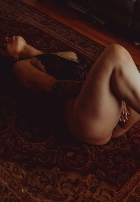 Thatsoraven95 boobs onlyfans