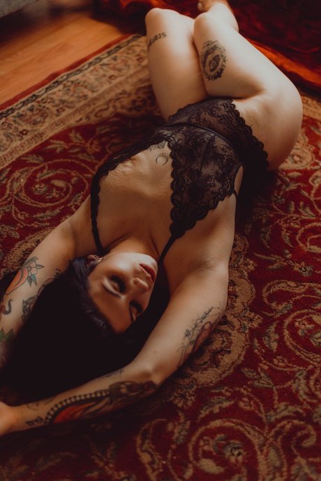 Thatsoraven95 onlyfans fuck