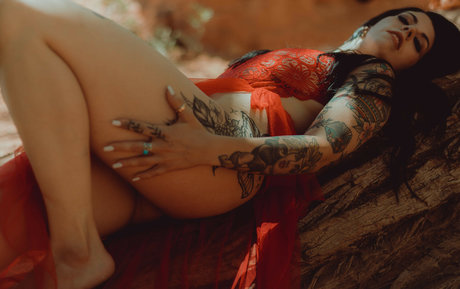 Thatsoraven95 onlyfans leaked